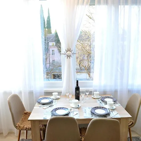 Lucijano Apartment *